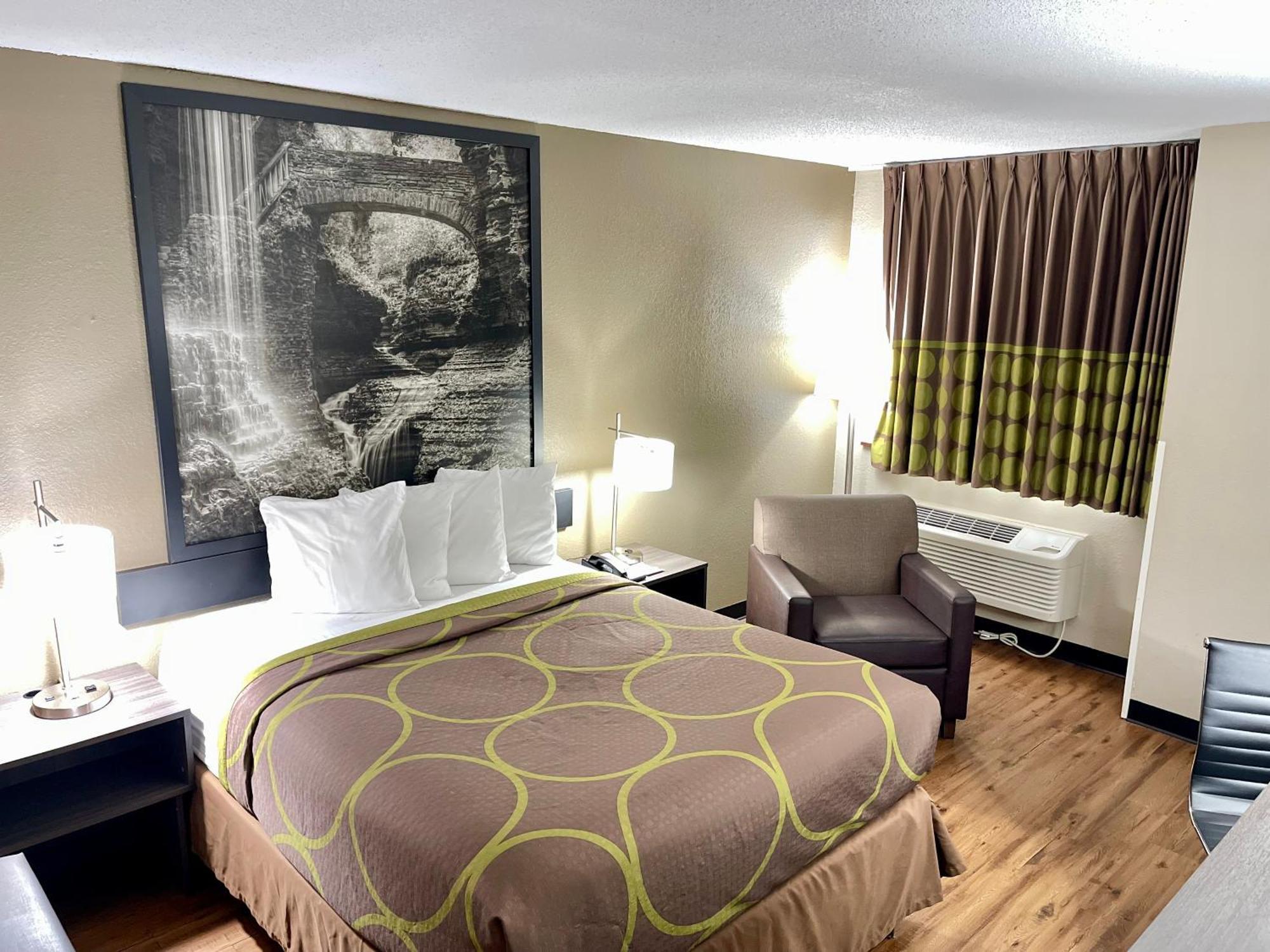 Super 8 By Wyndham Ithaca Hotel Exterior foto